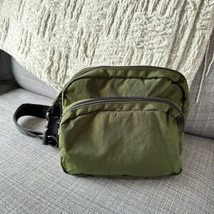 Baggu Fanny Pack in Bay Laurel